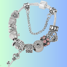 Carica l&#39;immagine nel visualizzatore di Gallery, T&amp;B Key of Love Bracelet
