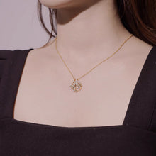 Load image into Gallery viewer, T&amp;B Four Leaf Clover Pendant Necklace
