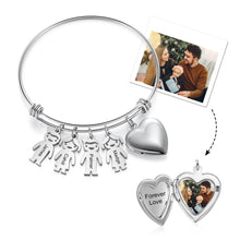 Load image into Gallery viewer, Custom NAME HYPOALLERGENIC &amp; STAINLESS STEEL FAMILY HEART PHOTO Bracelet
