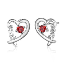 Carica l&#39;immagine nel visualizzatore di Gallery, Orecchini CUORE BIRTHSTONE personalizzati in argento sterling 925
