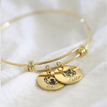 Carica l&#39;immagine nel visualizzatore di Gallery, Pet Portrait Name Bangle
