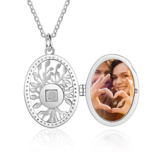 Carica l&#39;immagine nel visualizzatore di Gallery, Personalizzato 925 Sterling Silver FAMIGLIA PROIEZIONE PIETRA Collana FOTO
