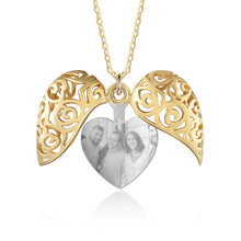 Load image into Gallery viewer, Custom RINASCIMENTO HEART PHOTO Necklace
